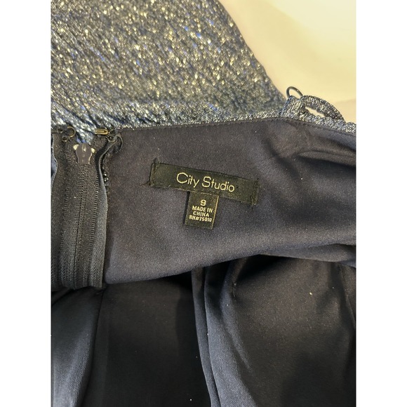 Shimmering Silver & Blue Sleeveless Mini Length w/ V Neck‎ & Adjustable Straps - Picture 6 of 8